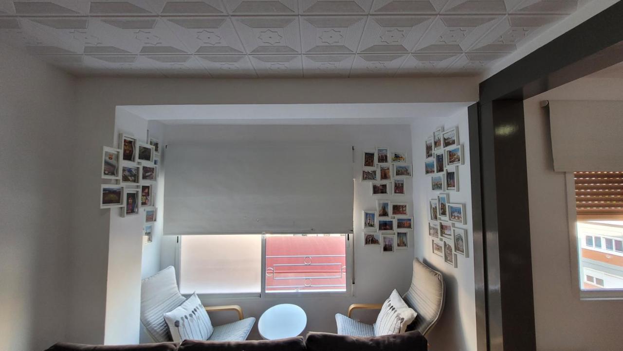 Apartaments B O D Collblanc L'Hospitalet de Llobregat Bagian luar foto