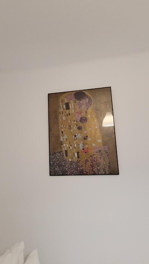 Apartaments B O D Collblanc L'Hospitalet de Llobregat Bagian luar foto