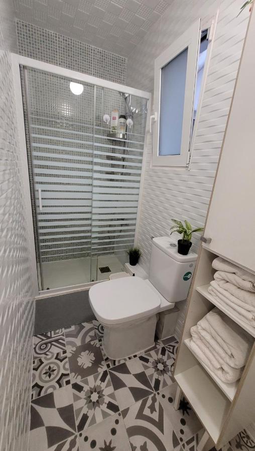 Apartaments B O D Collblanc L'Hospitalet de Llobregat Bagian luar foto
