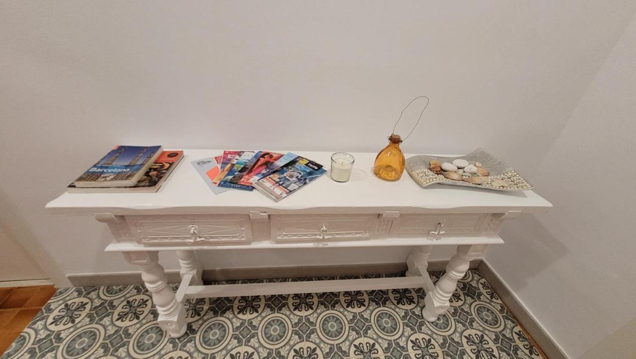 Apartaments B O D Collblanc L'Hospitalet de Llobregat Bagian luar foto