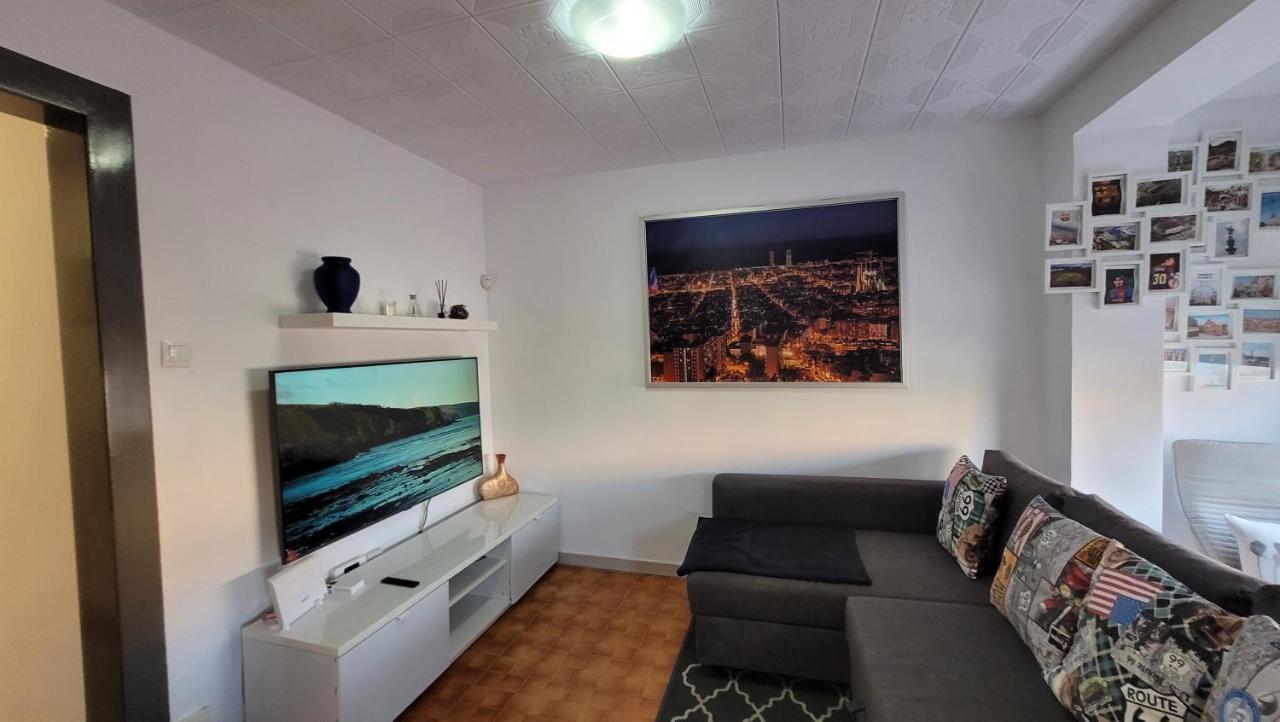 Apartaments B O D Collblanc L'Hospitalet de Llobregat Bagian luar foto