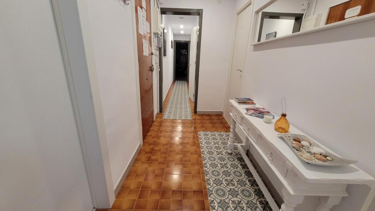 Apartaments B O D Collblanc L'Hospitalet de Llobregat Bagian luar foto